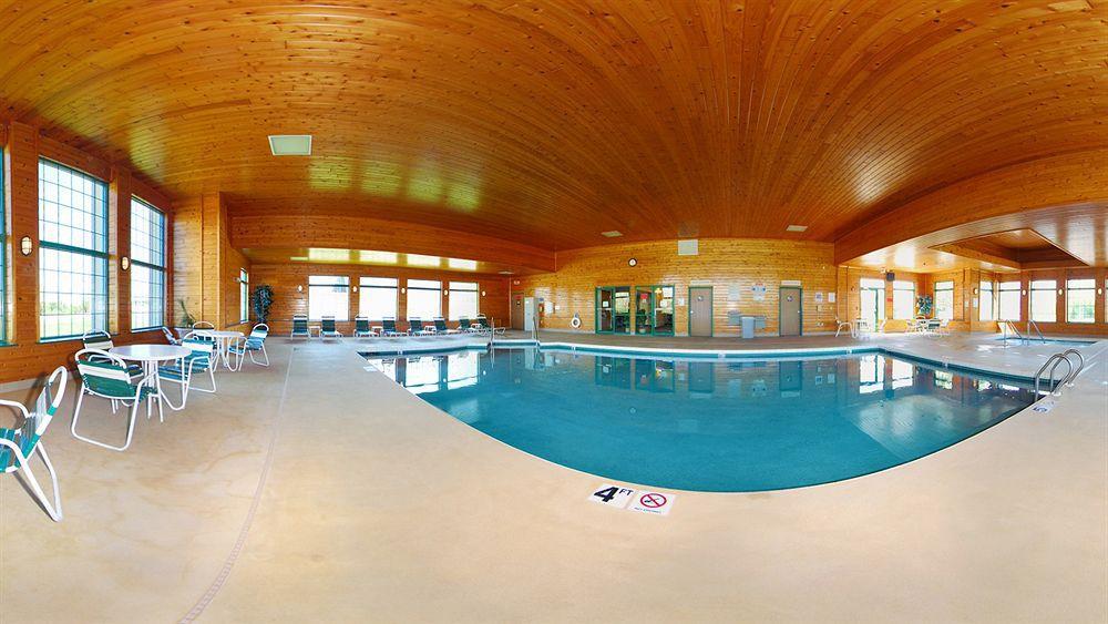 Super 8 By Wyndham Hudson Hotell Exteriör bild