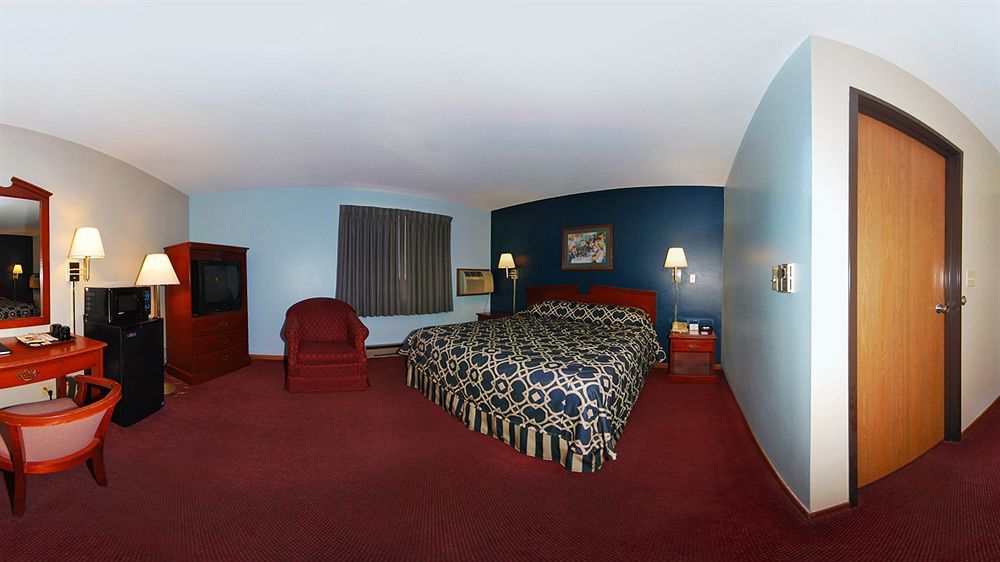 Super 8 By Wyndham Hudson Hotell Exteriör bild